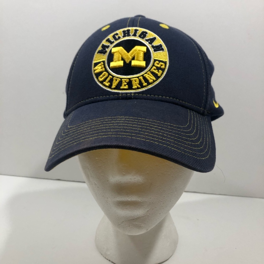 Nike Michigan Wolverines Baseball Cap - Picture 1 of 11